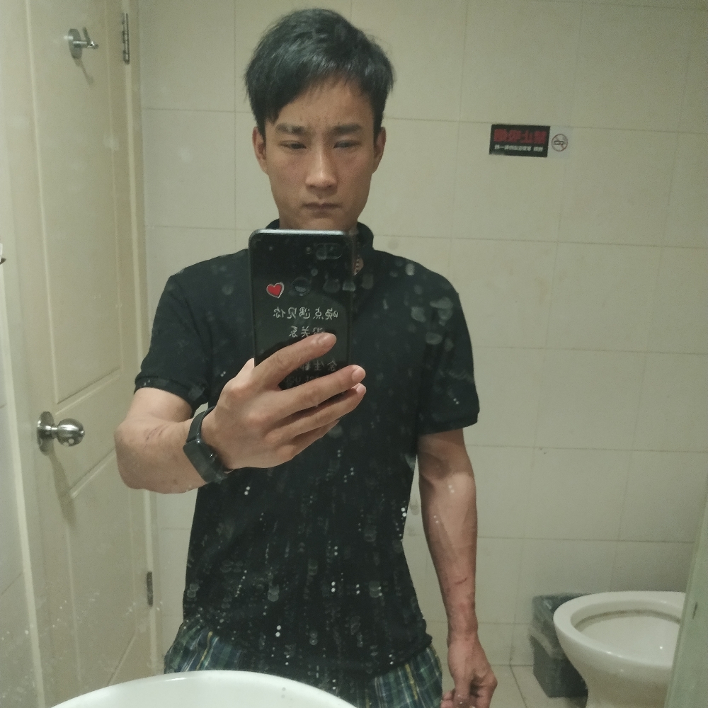 黑色天蝎的照片