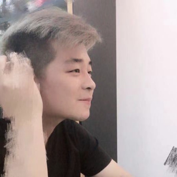 绿草用高挑的照片