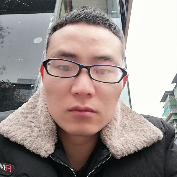 冷静就尘宵的照片