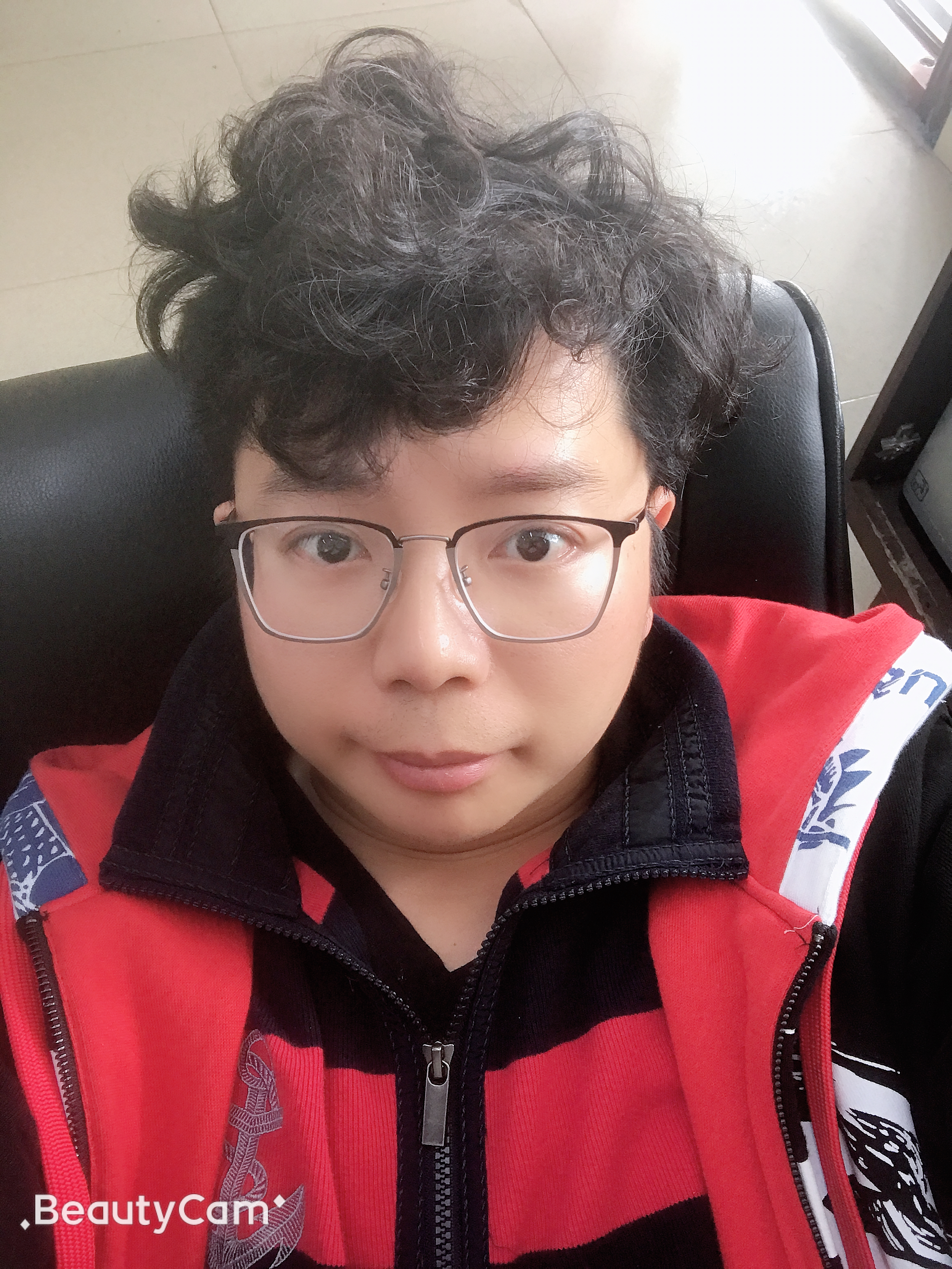 壬生鹰的照片